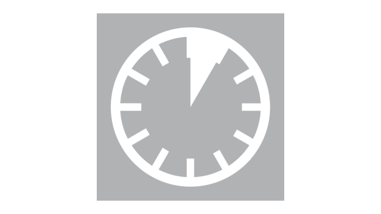 A clock symbol representing short reaction times, efficient processes and high availability of plant and machinery.