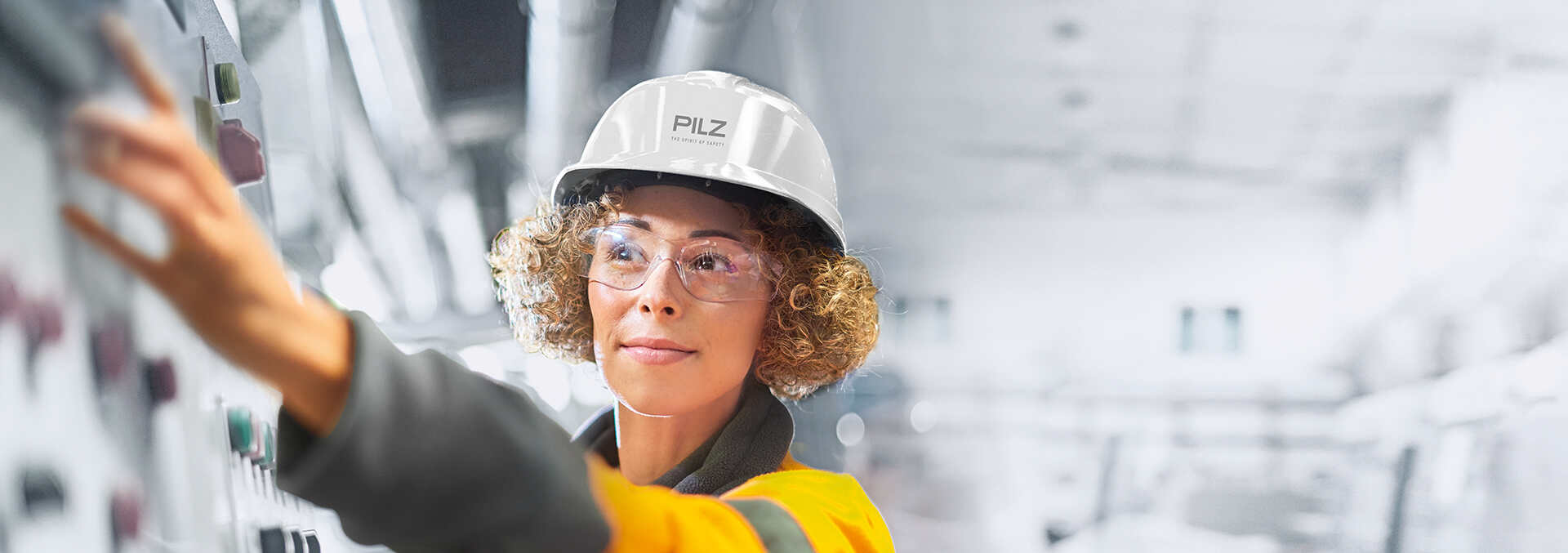 确保您的机器操作人员安全是我们的首要任务。